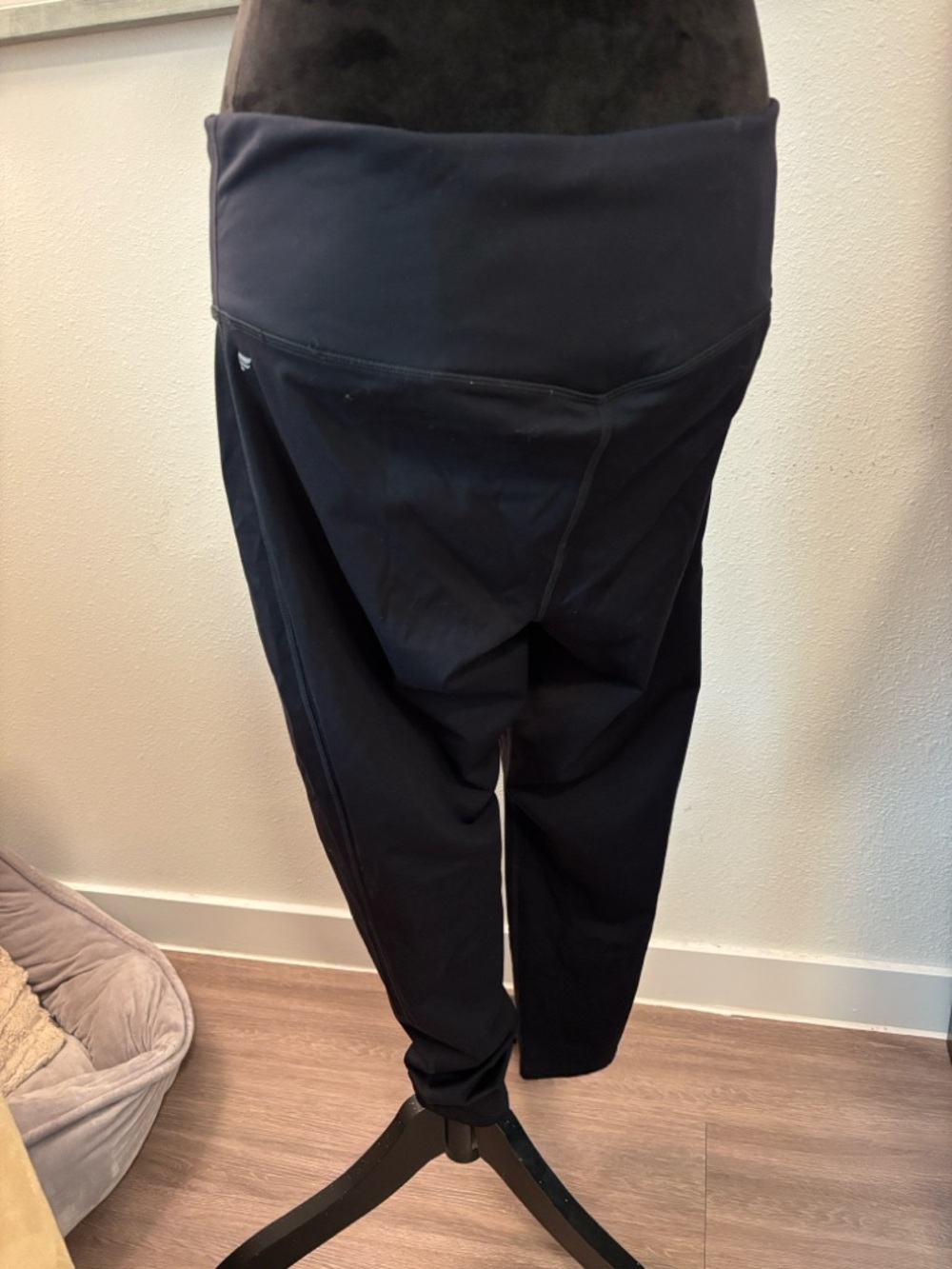 Black Fold-Over Waist Leggings - Picture 7 of 8